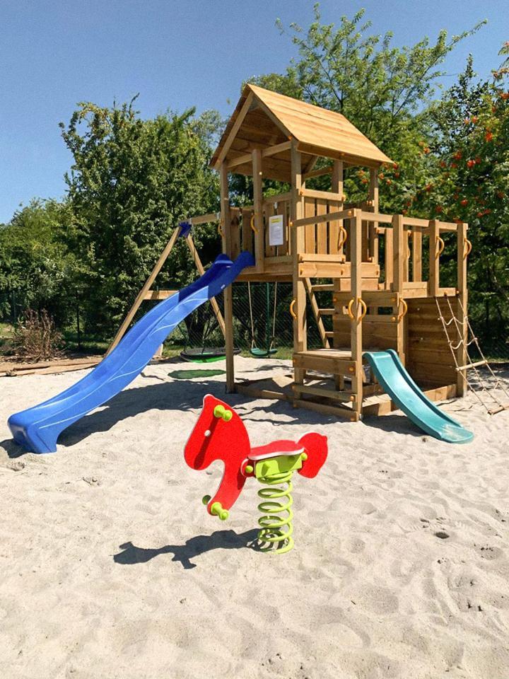 Raszowa Hotel Magiczny Zakatek מראה חיצוני תמונה